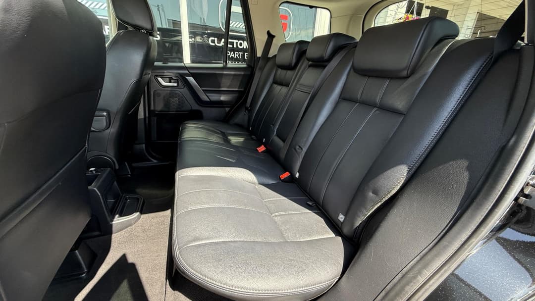 Car Image 17
