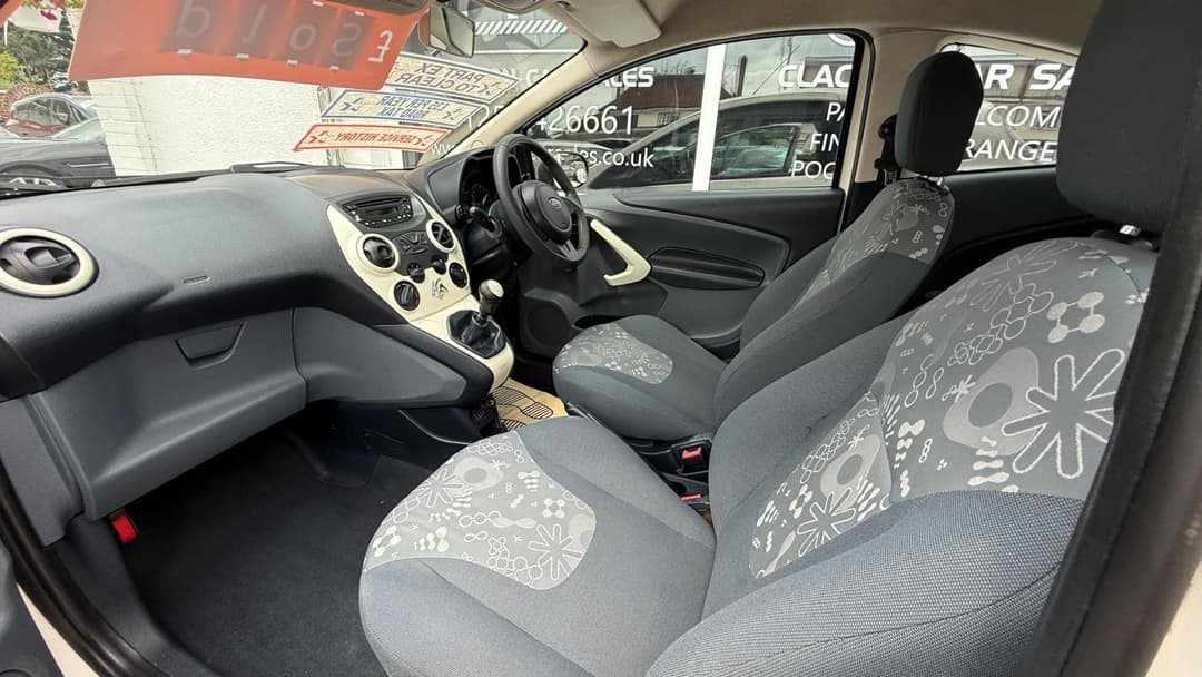 Car Image 15