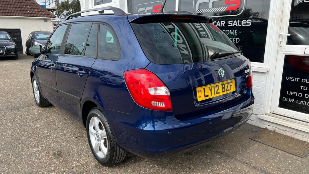 Car Image 5