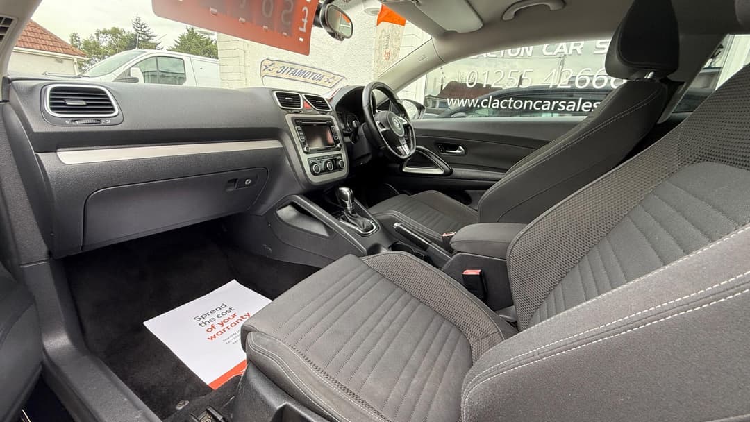 Car Image 15