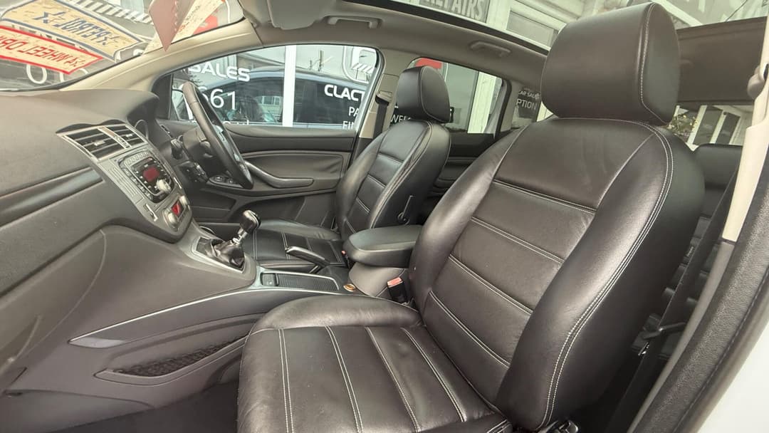 Car Image 15