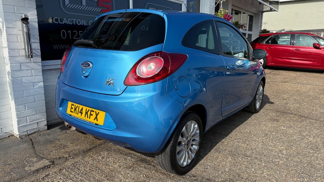 Car Image 7