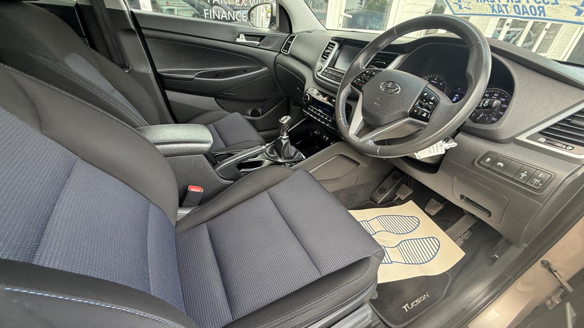 2016 Hyundai TUCSON - Image 9