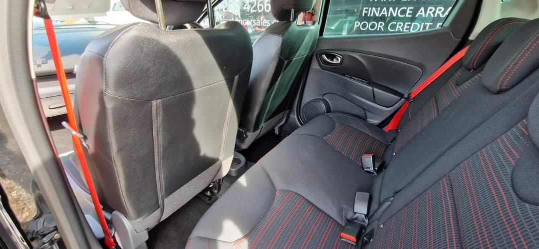 Car Image 17