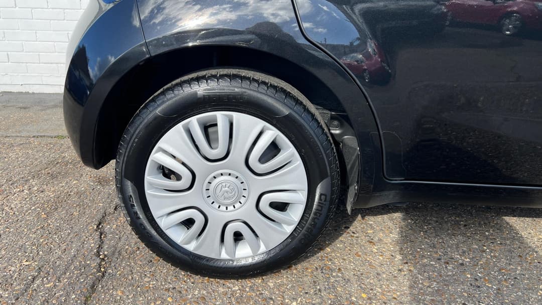 Car Image 21