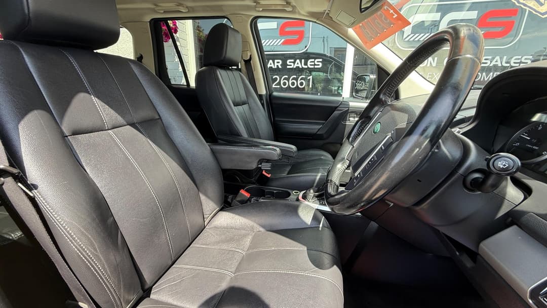 Car Image 10