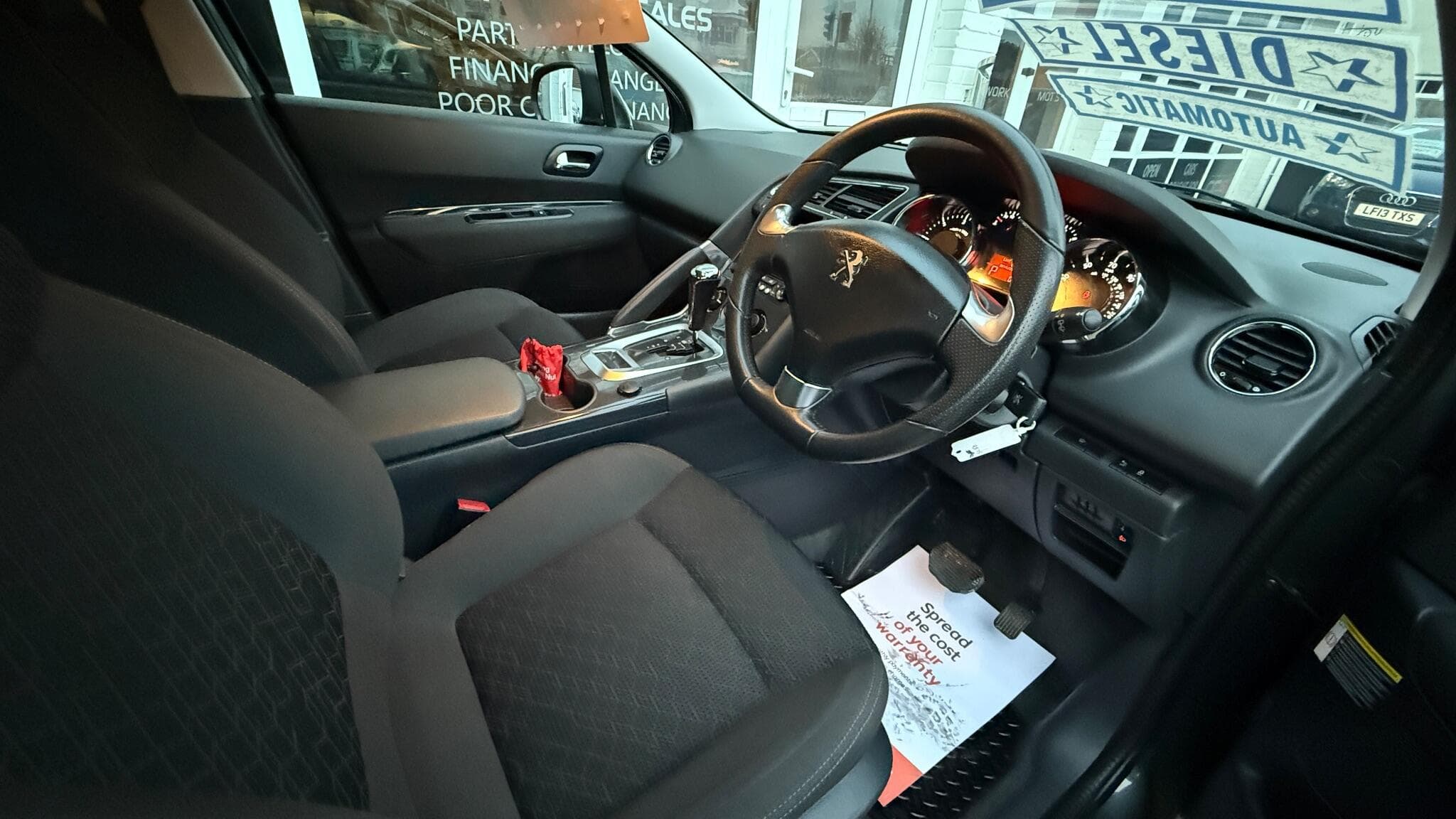 2015 Peugeot 3008 - Image 9