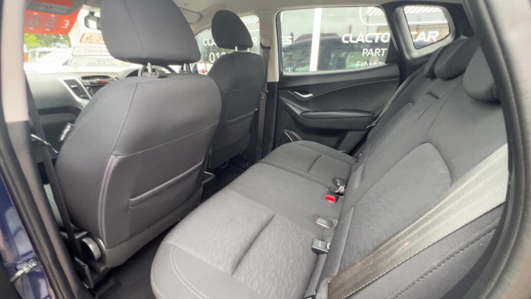 Car Image 17