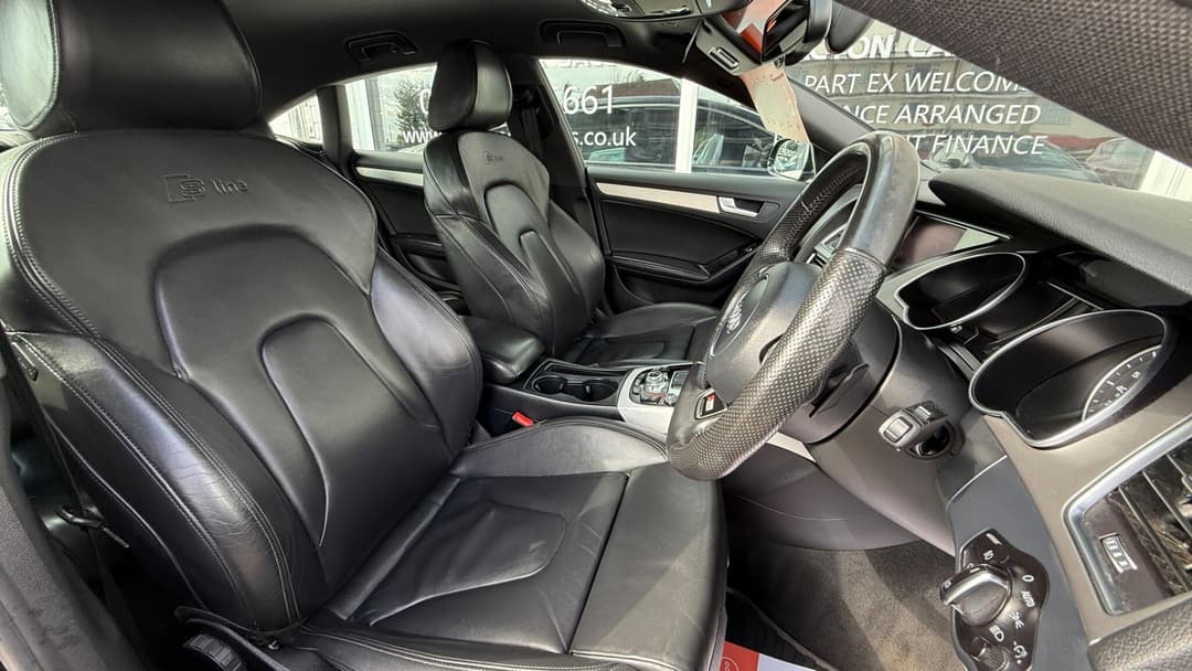 Car Image 10