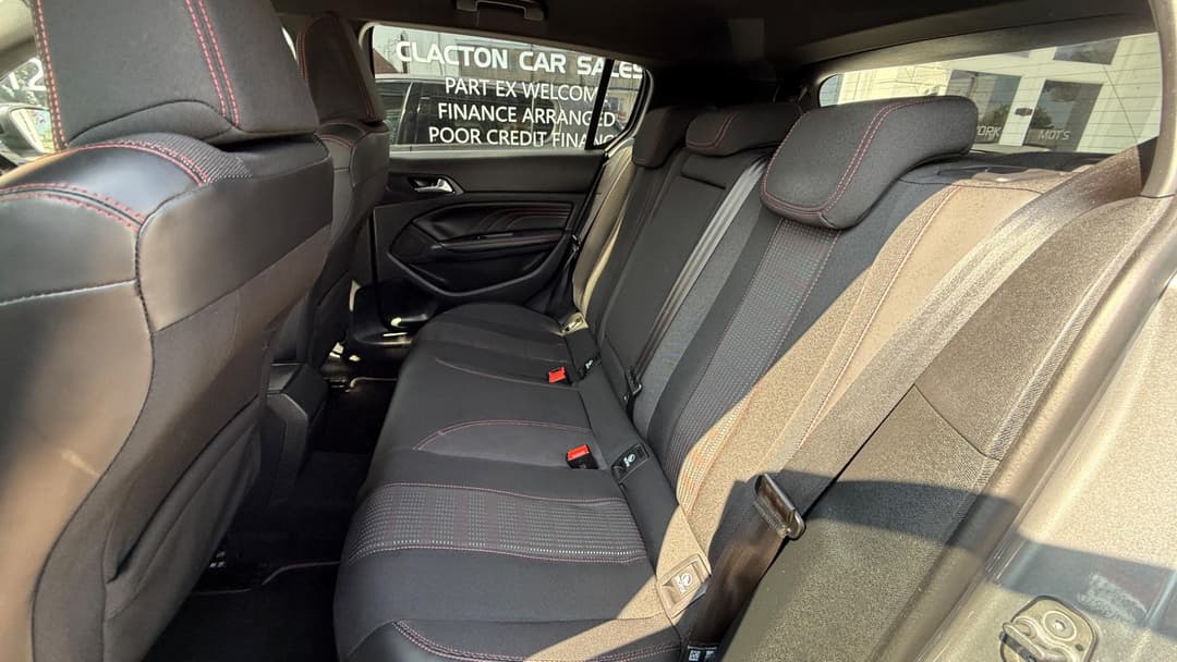 Car Image 17