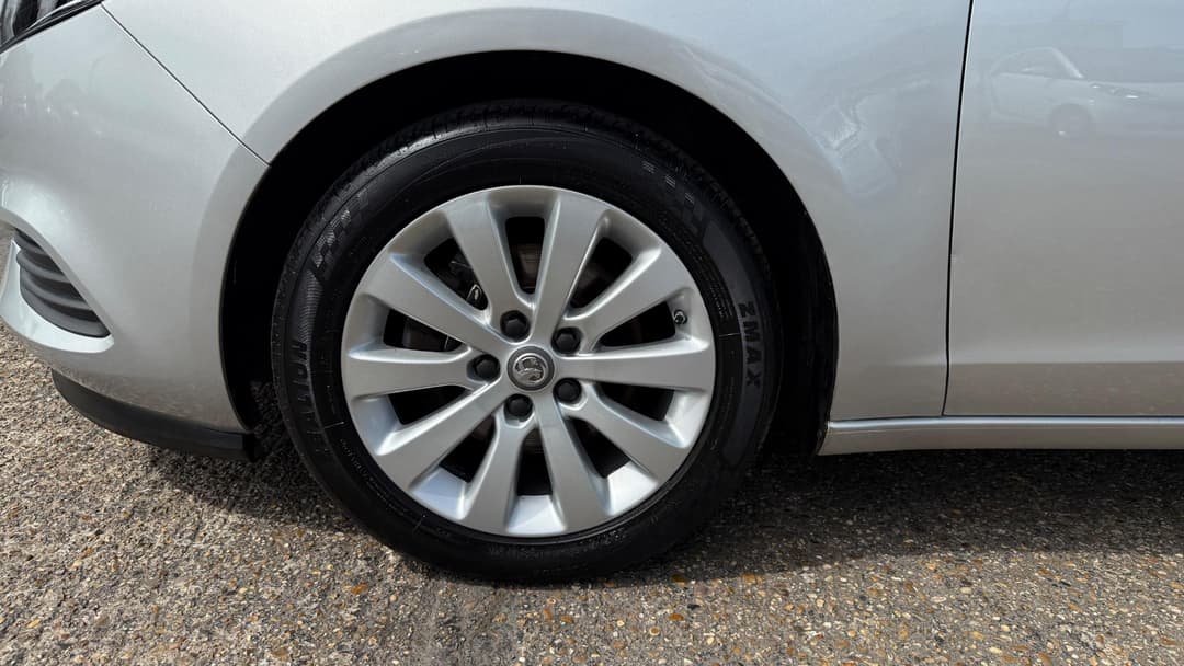 Car Image 22