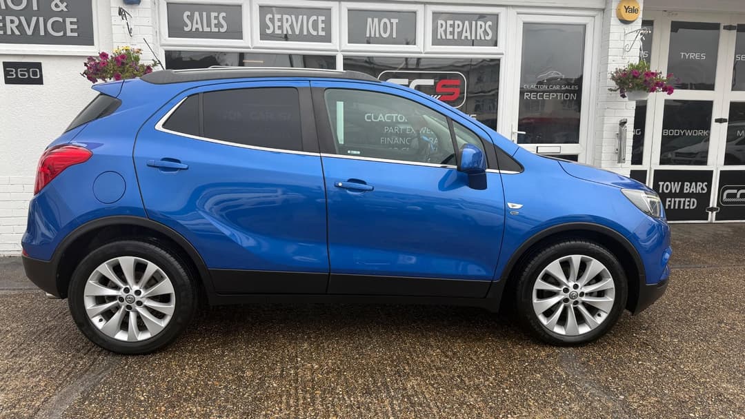 Car Image 8