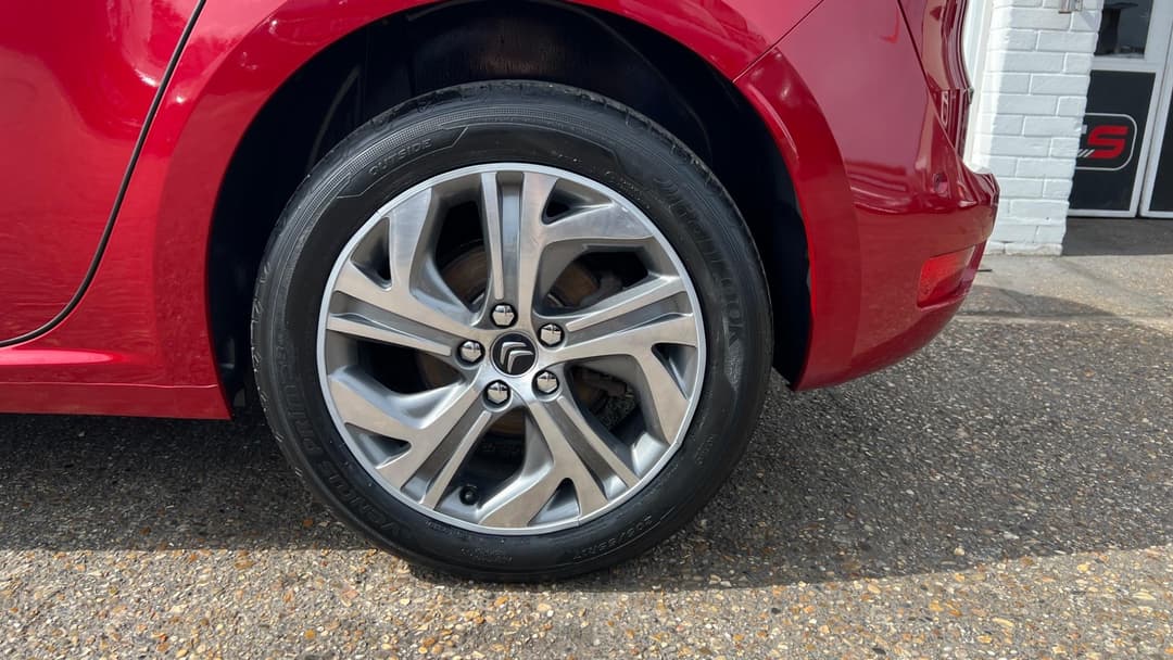 Car Image 15