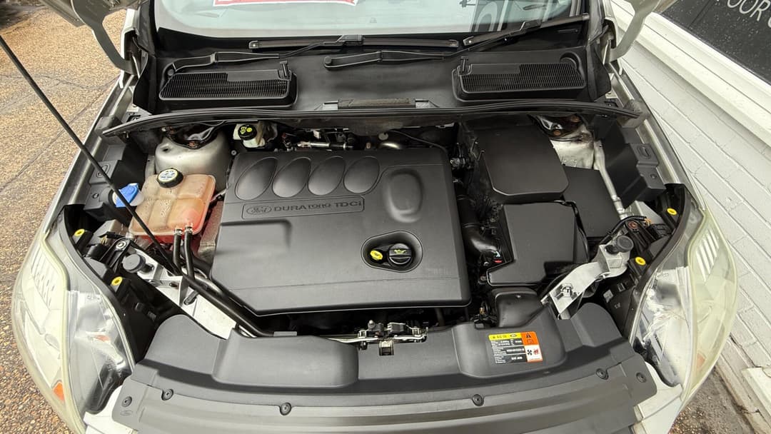 Car Image 13