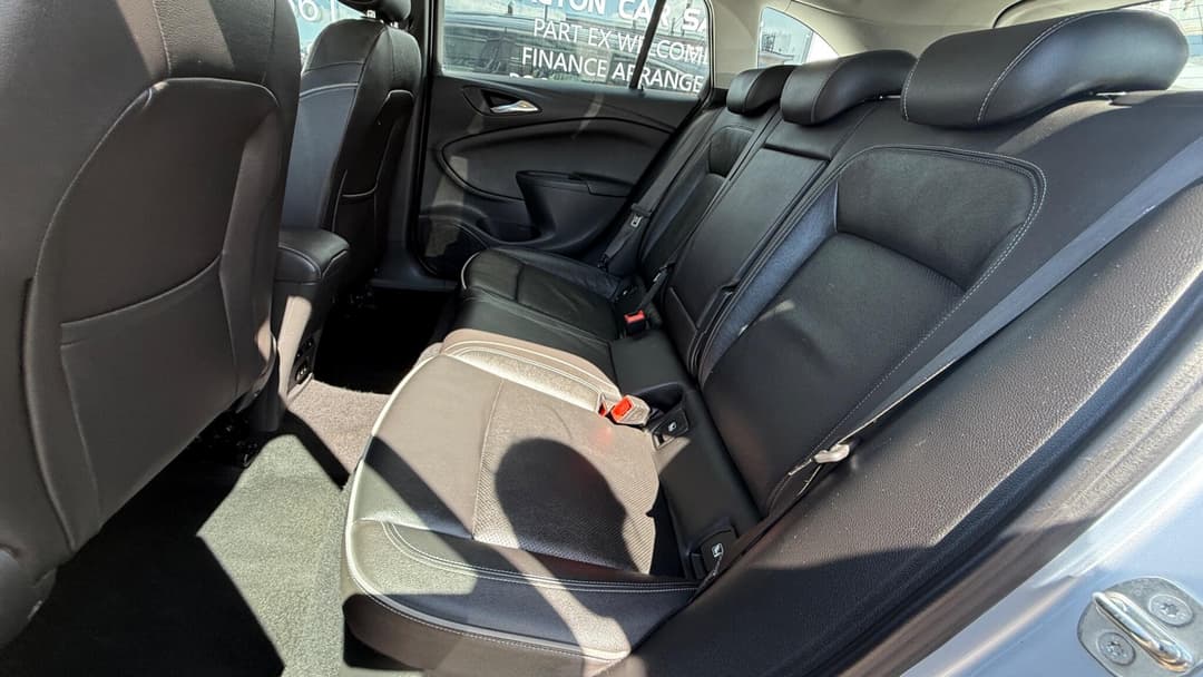 Car Image 17