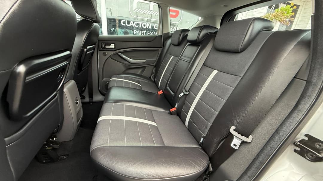 Car Image 17