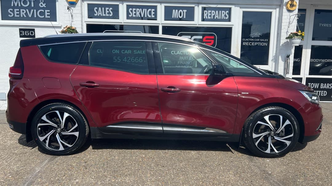 Car Image 8