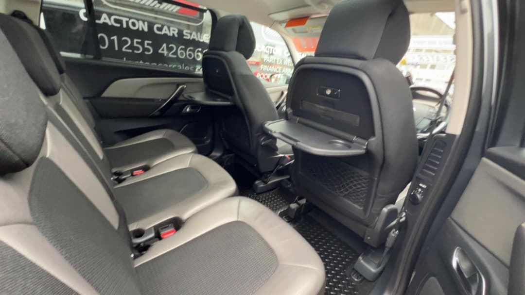 Car Image 11