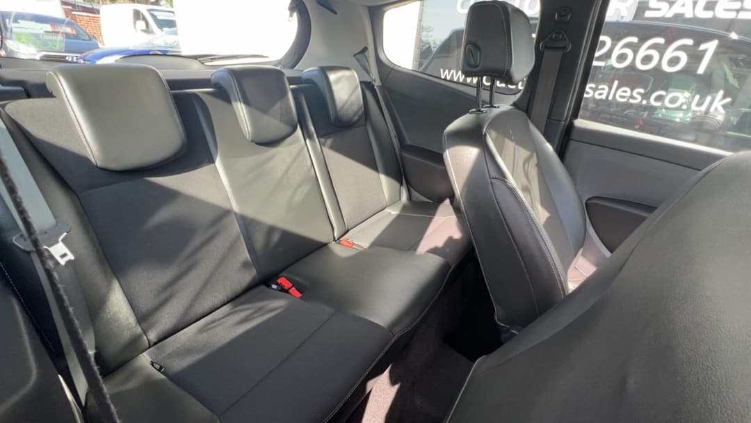 Car Image 11