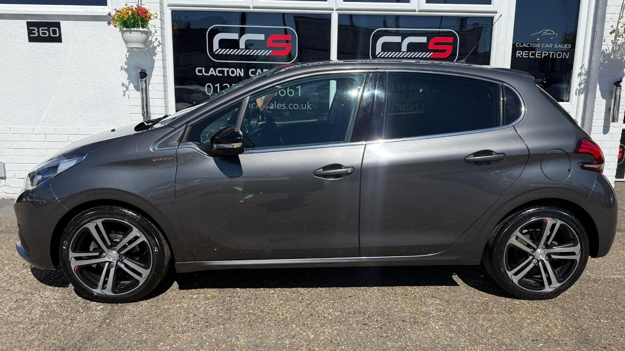 2018 Peugeot 208 - Image 4