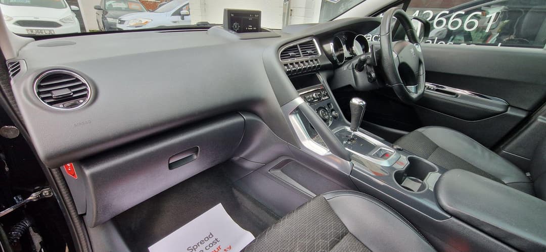 Car Image 17