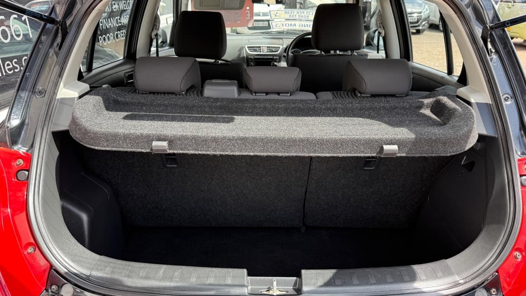 Car Image 14