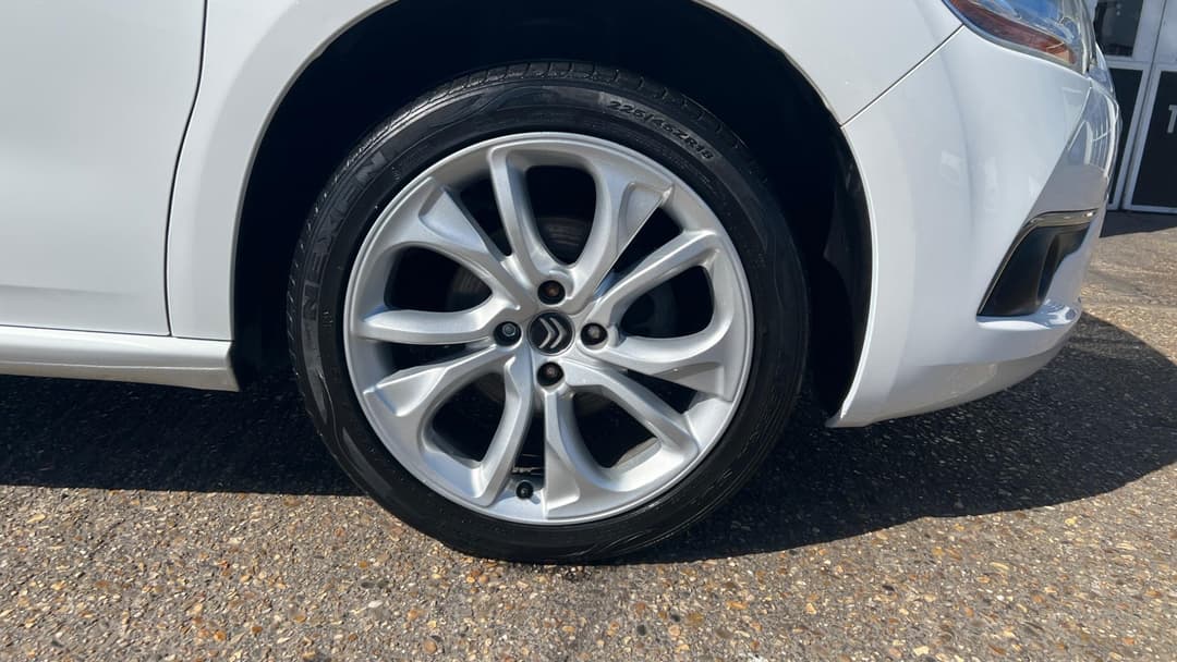 Car Image 22
