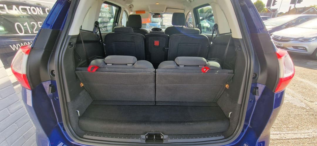 Car Image 14