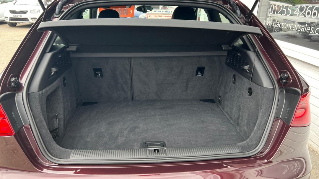 Car Image 13