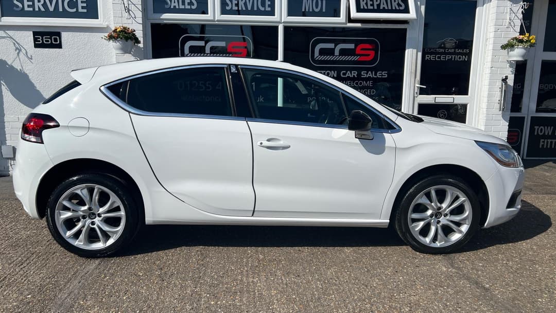 Car Image 8
