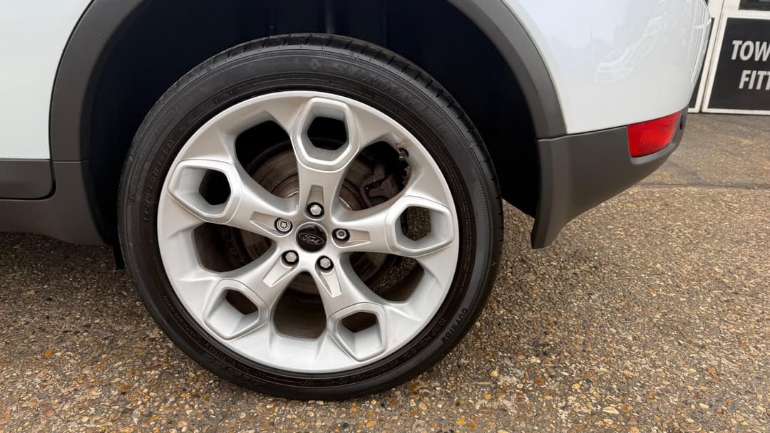 Car Image 19