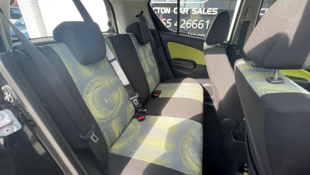 Car Image 12