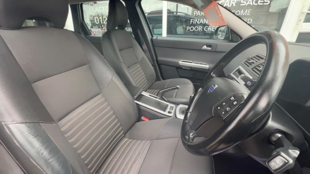 Car Image 10