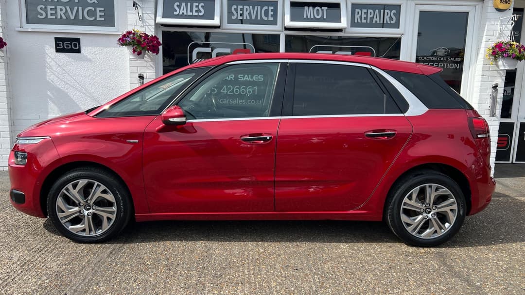 Car Image 4