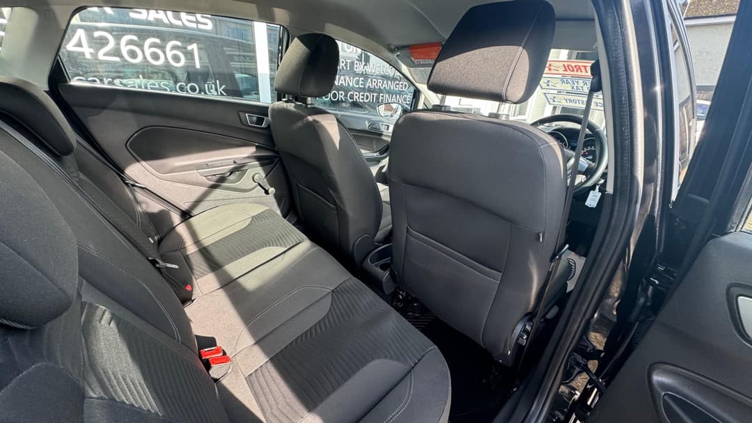 Car Image 11