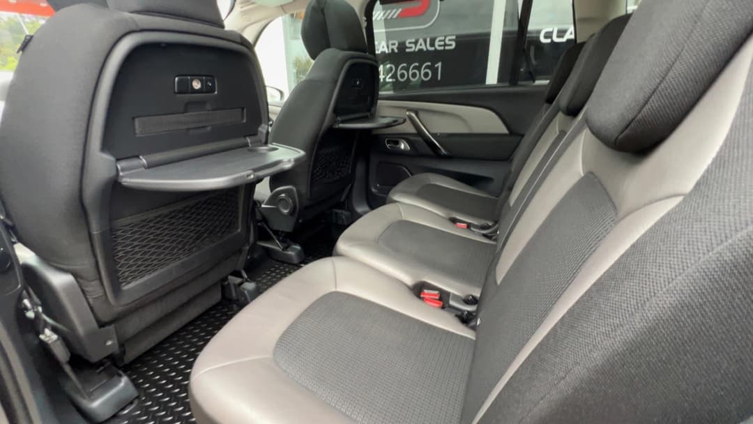 Car Image 19