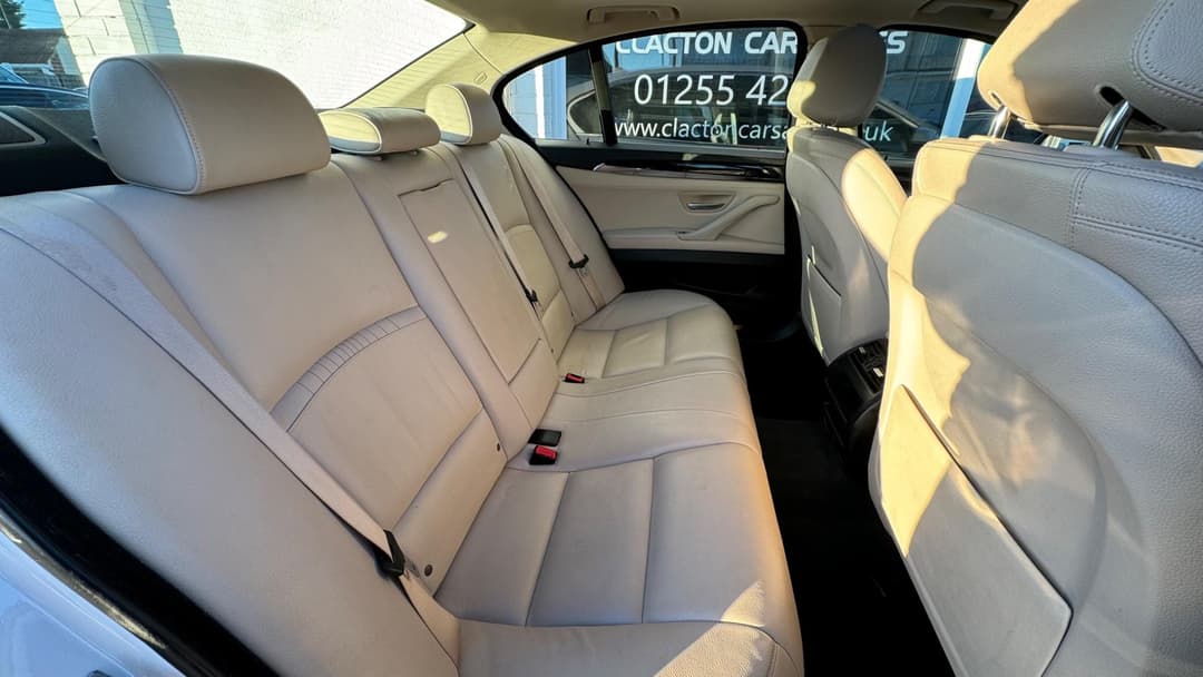 Car Image 12