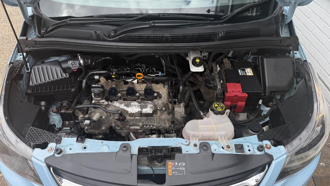 Car Image 13