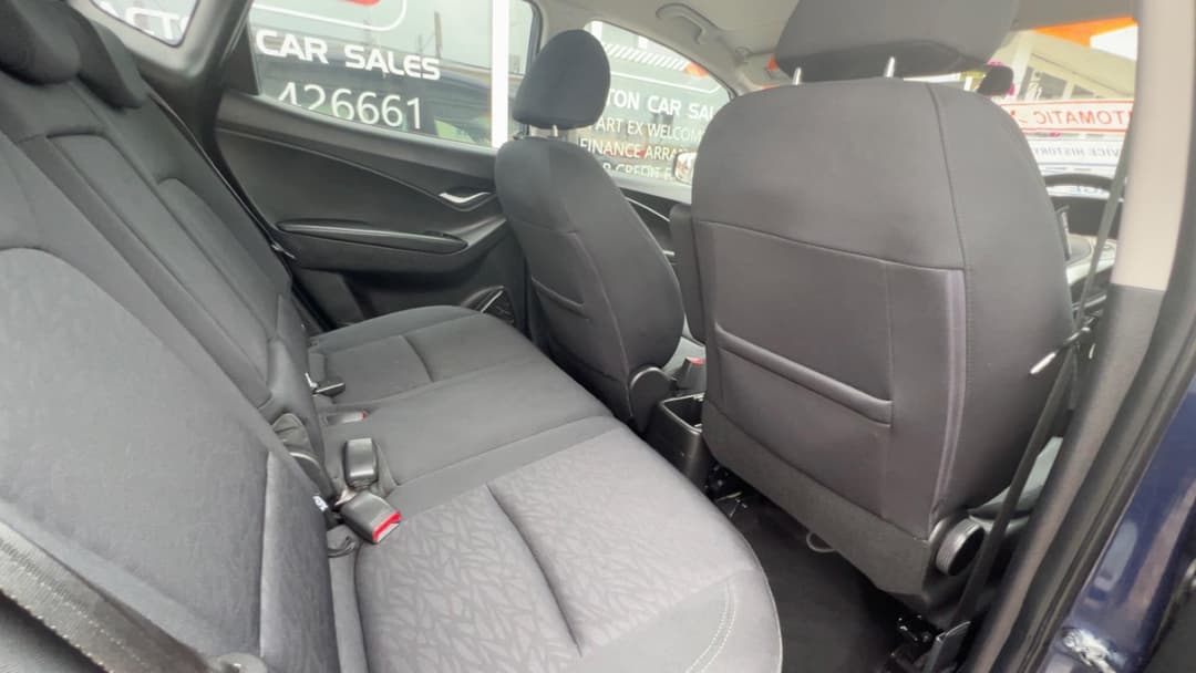 Car Image 11