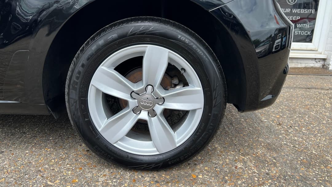 Car Image 16