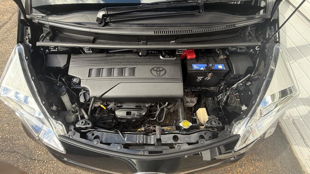 Car Image 11