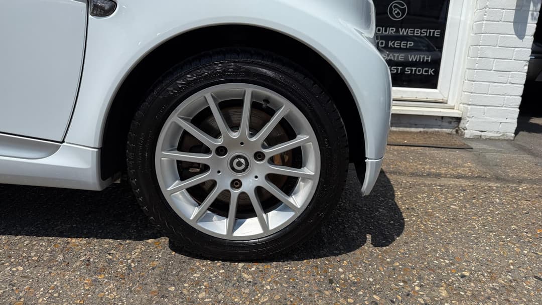 Car Image 17