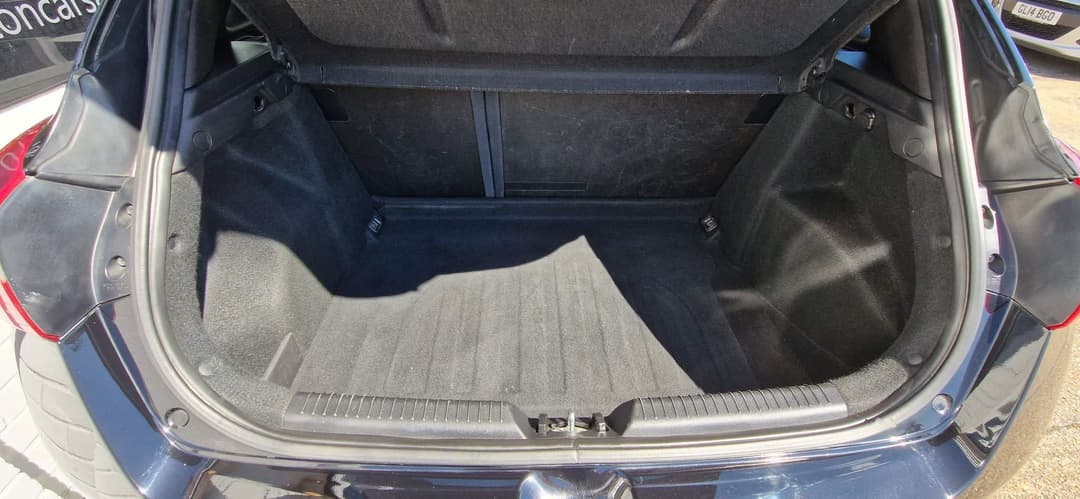 Car Image 13