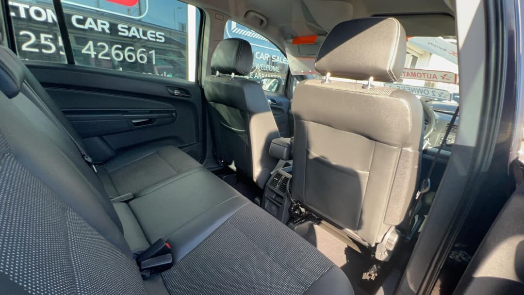 Car Image 11