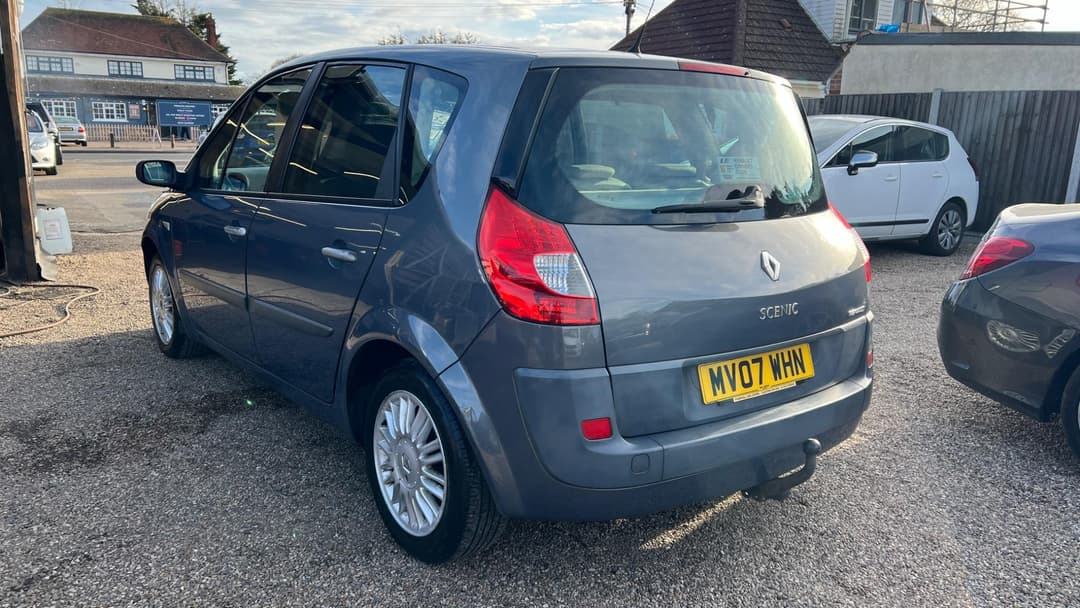 Car Image 5
