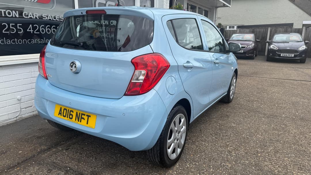 Car Image 7
