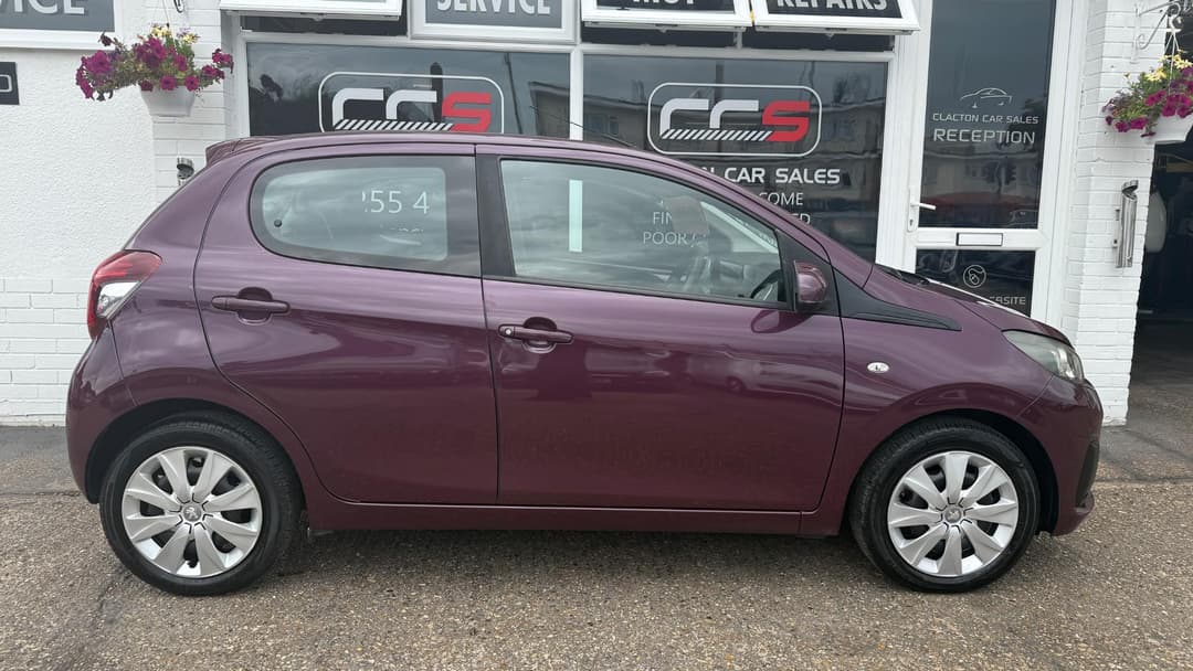 Car Image 8