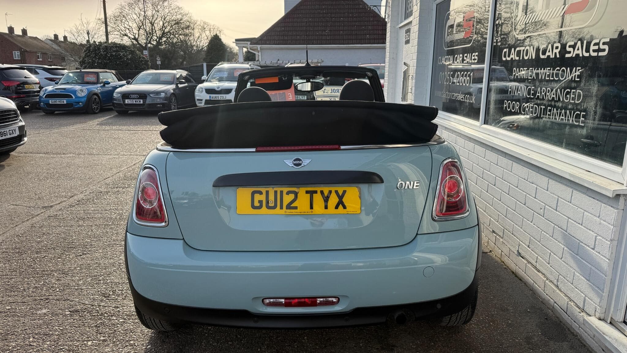2012 MINI Convertible - Image 6