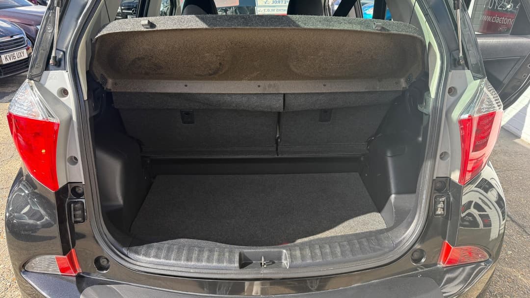 Car Image 12