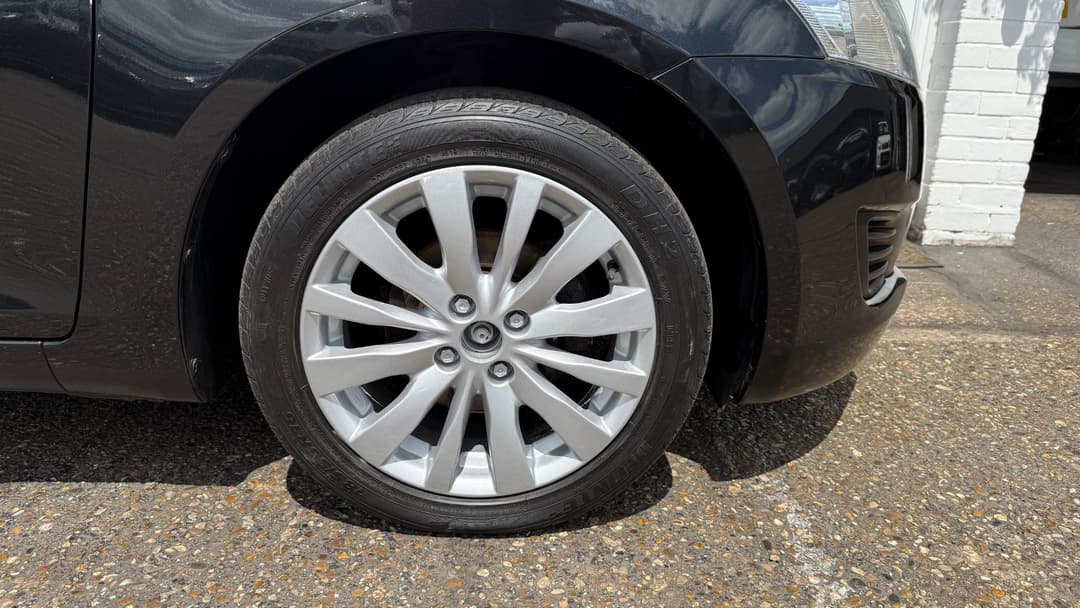 Car Image 22